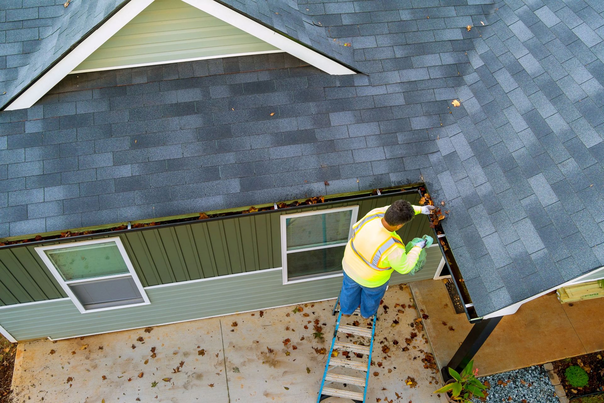 Residential Gutter Cleaning in Belle Meade TN
