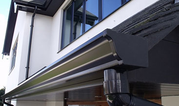 Gutter Guard Installation in Franklin, TN 4 Serving Franklin, TN homeowners and businesses, our gutter guard installation services are designed to handle local debris conditions while keeping water flowing safely away from your property.